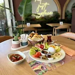 公寓式酒店 Mrt Lara 3*
