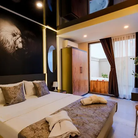 Mrt Lara Hotel apartamentowy 4*