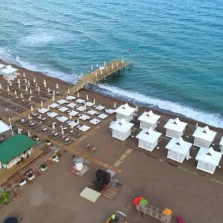 Hotel apartamentowy Mrt Lara