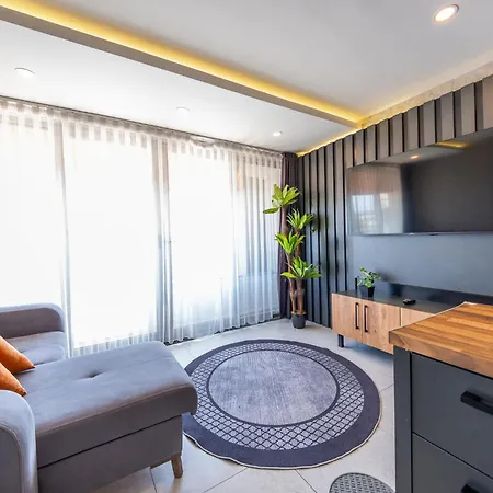 Mrt Suites Lara *