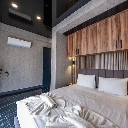 Mrt Suites Lara Aparthotel *