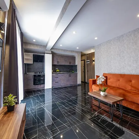 Hotel apartamentowy Mrt Lara