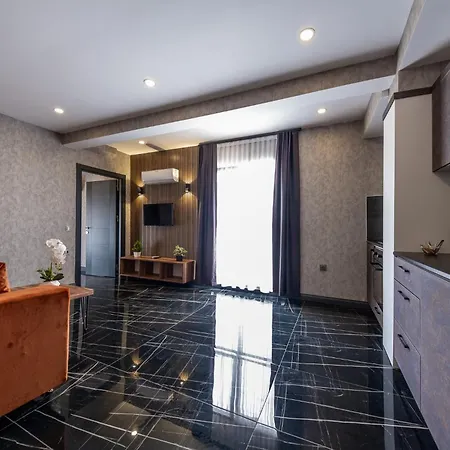 Mrt Lara Apart Otel 3*