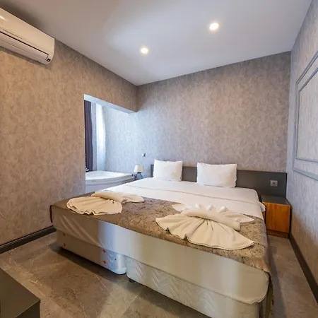 Mrt Suites Lara *