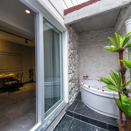 Apart Otel Mrt Lara